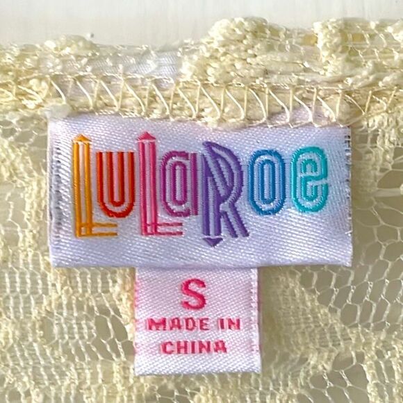 LuLaRoe Monroe cream lace kimono with black fringe size Small - Picture 5 of 8